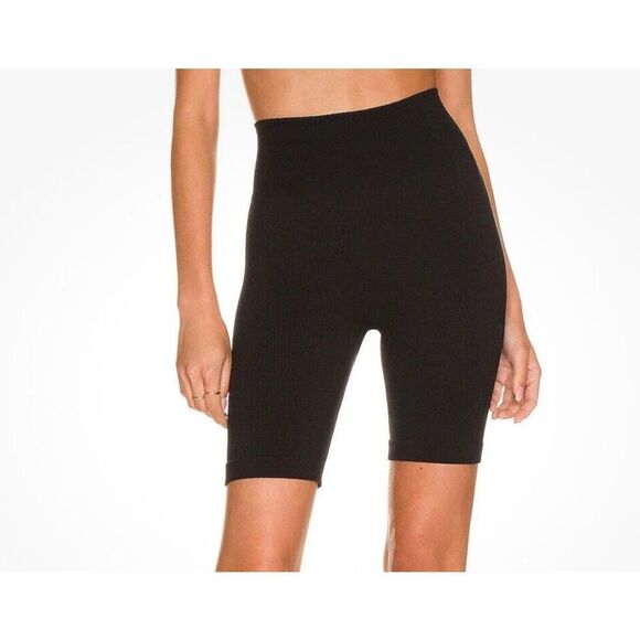 Commando Studio Ribbed Shorts - Picture 1 of 6